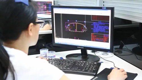 珠海格莱利首批戴姆勒奔驰配套产品正式下线出货